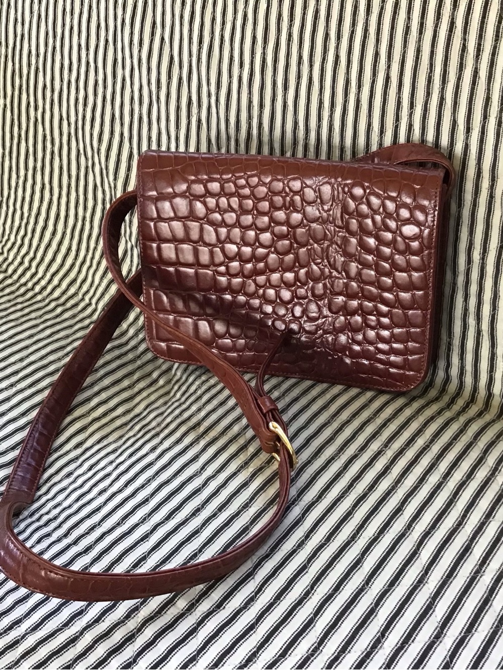 Excellent condition, never used, genuine Talbots, leather crossbody bag!